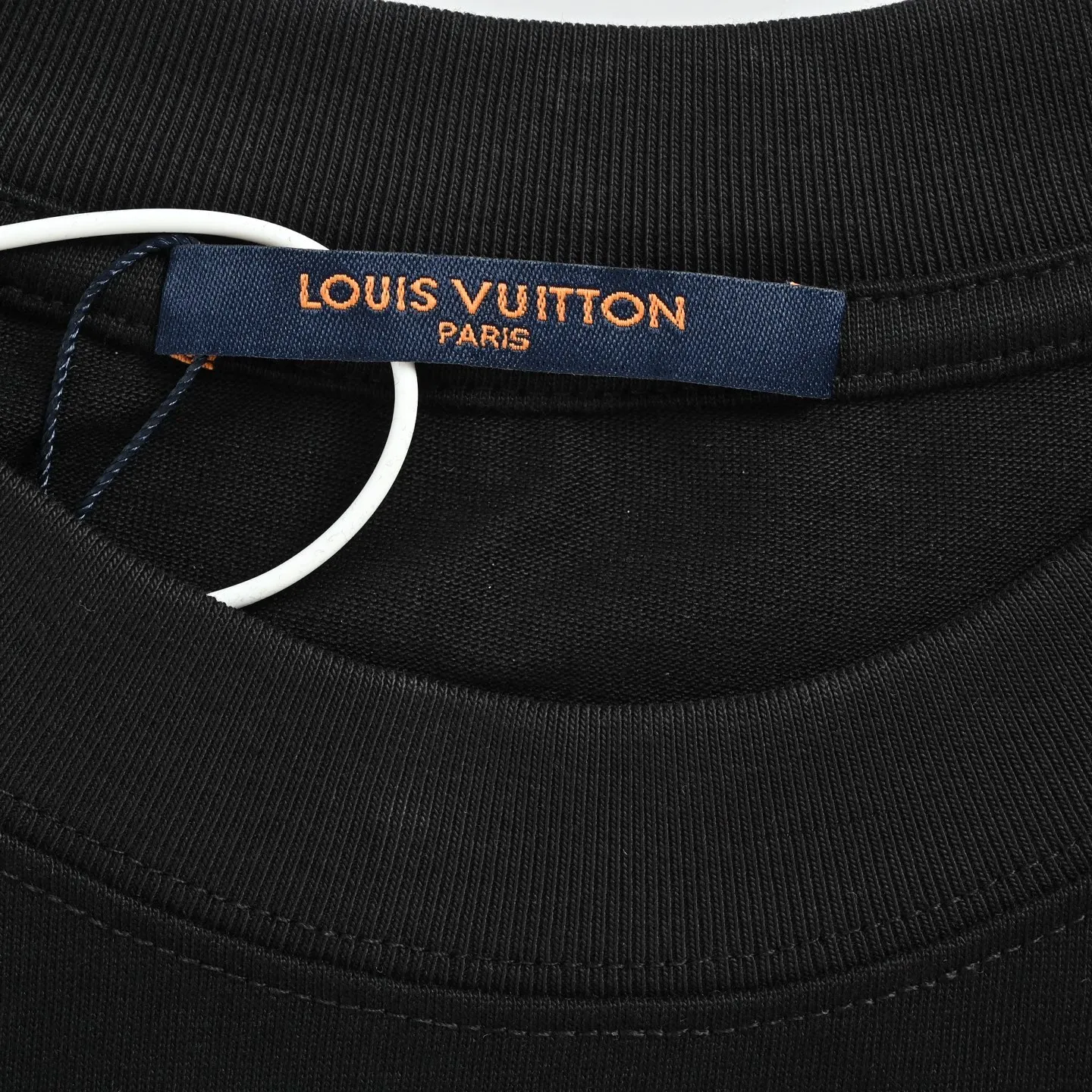 Louis Vuitton/ logo